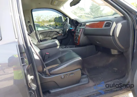 2010 Chevrolet Silverado 1500 Ltz z USA, uszkodzony, nr VIN 3GCRKTE39AG216612